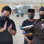 menteri-bumn-erick-thohir-mengapresiasi-kepada-gus-humaidi-seorang_220216205157-149